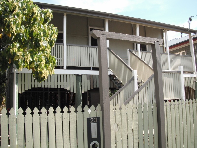 23 pearl street, Scarborough QLD 4020