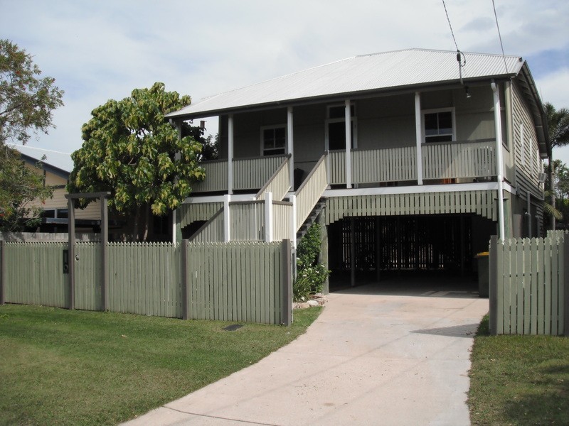 23 pearl street, Scarborough QLD 4020