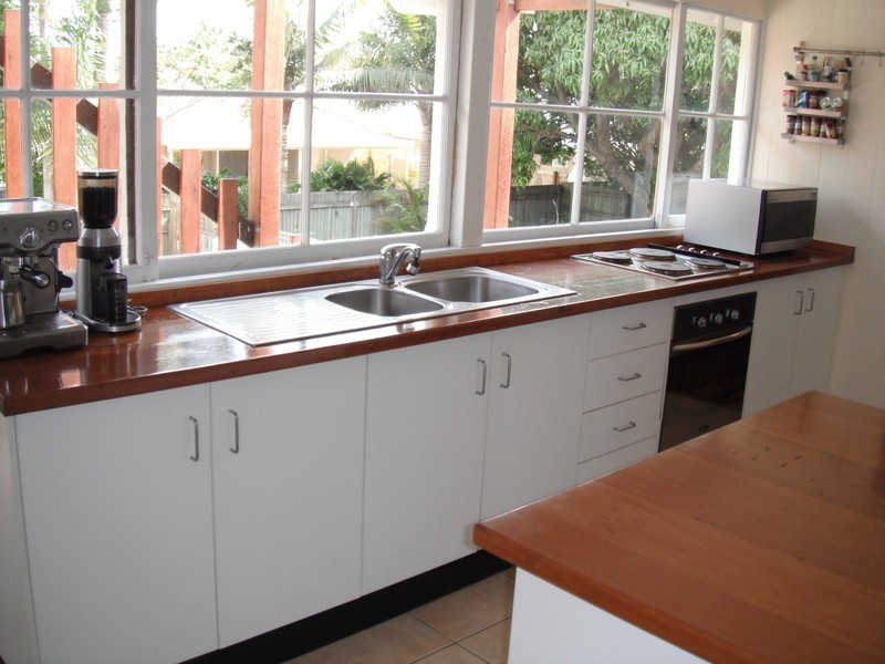 23 pearl street, Scarborough QLD 4020