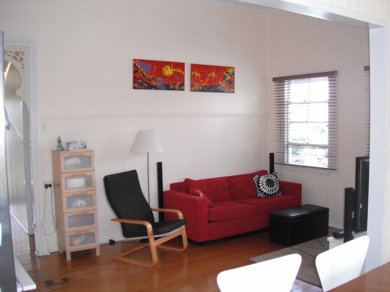 23 pearl street, Scarborough QLD 4020