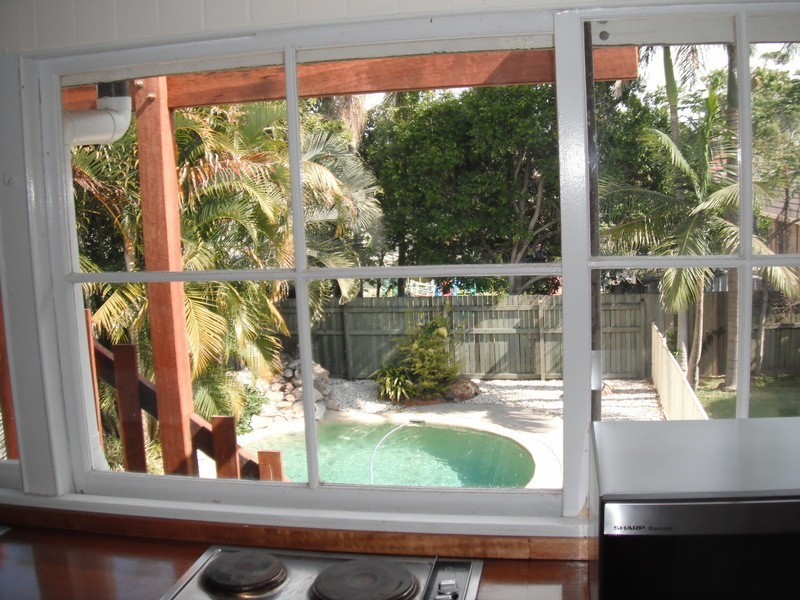 23 pearl street, Scarborough QLD 4020