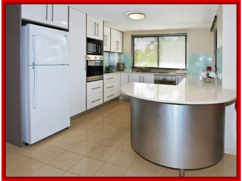 1/11 Dix  Street, Redcliffe QLD 4020