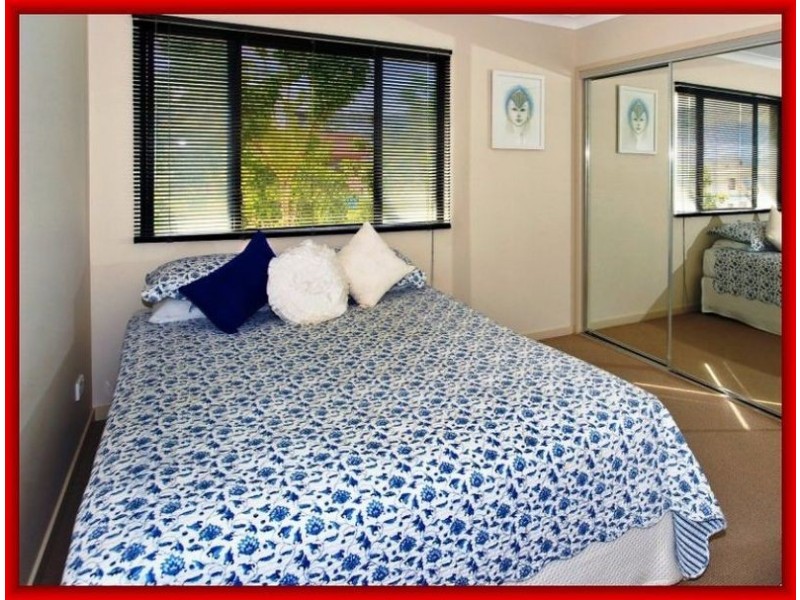 1/11 Dix  Street, Redcliffe QLD 4020