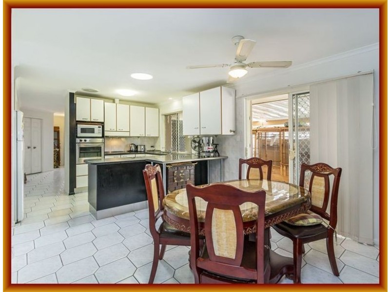 33 Xanadu Crescent, Rothwell QLD 4022