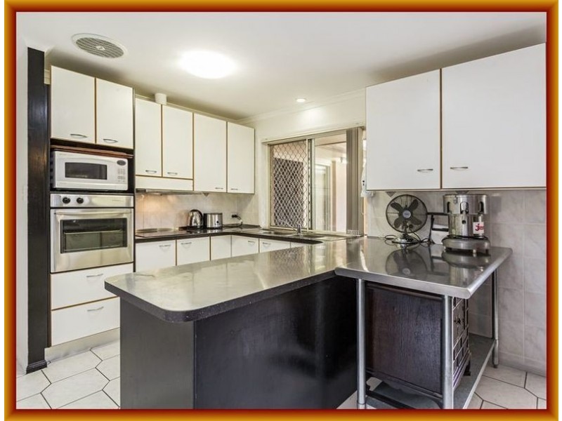 33 Xanadu Crescent, Rothwell QLD 4022