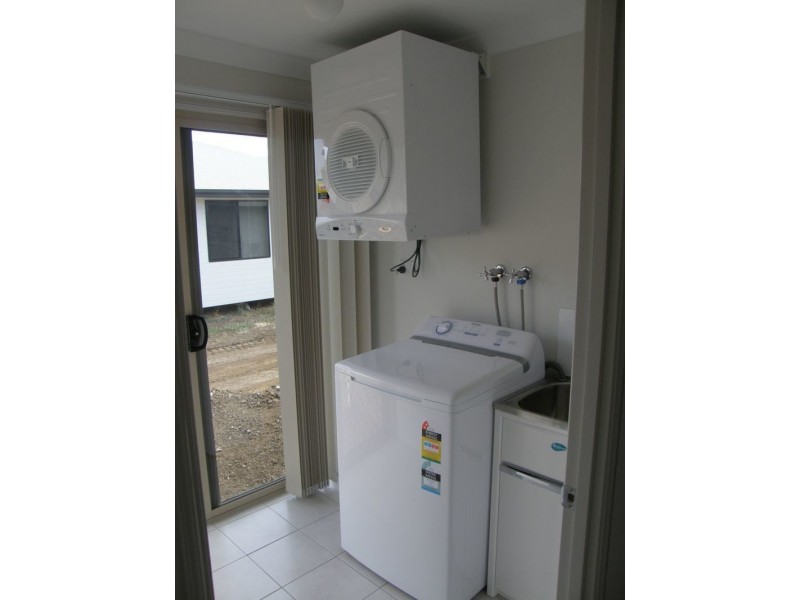 14B HUTTON STREET, Taroom QLD 4420