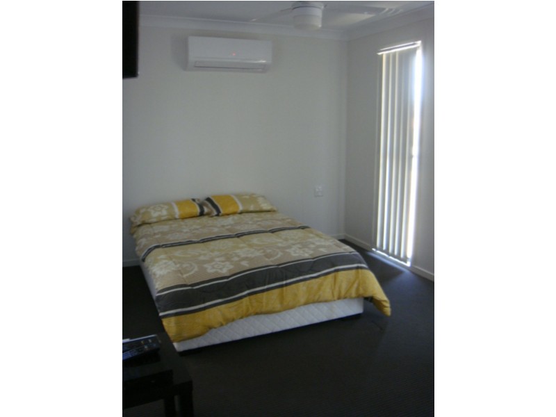 19 Weldon Street, Wandoan QLD 4419