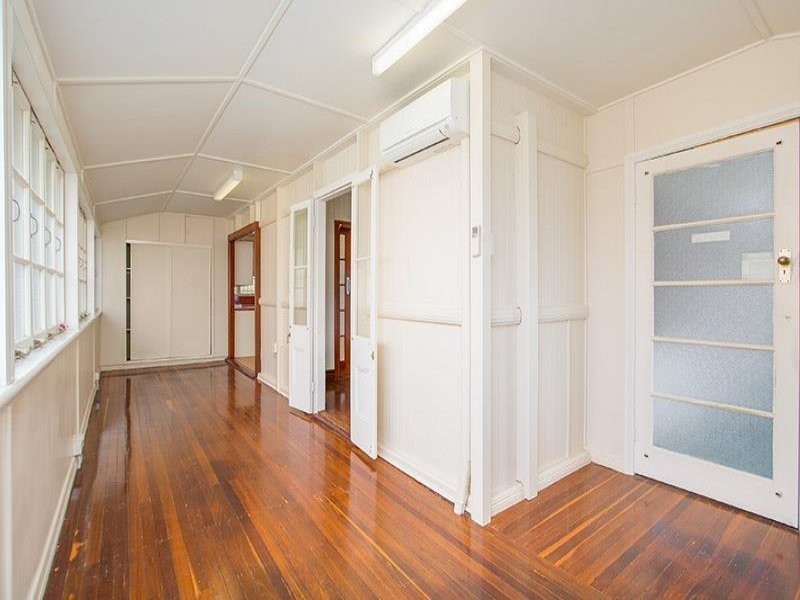 133 Sutton Street, Redcliffe QLD 4020