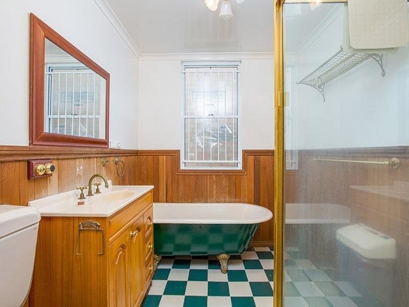 133 Sutton Street, Redcliffe QLD 4020