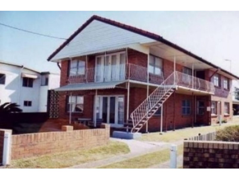 122 HORNIBROOK ESPLANADE, Clontarf QLD 4019