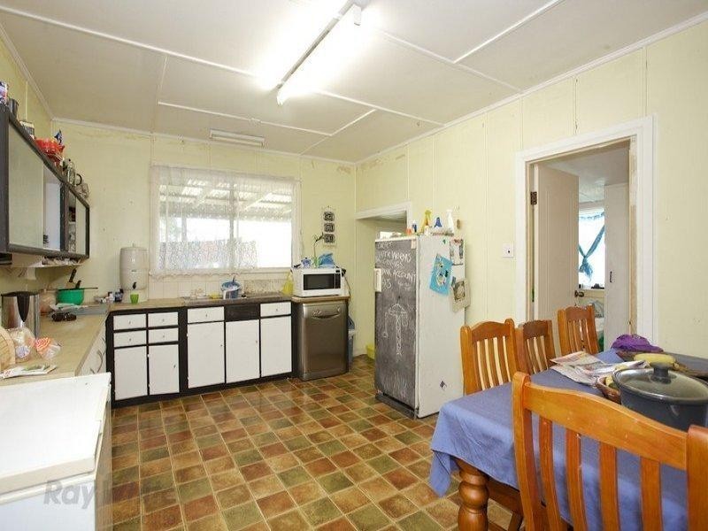 Rothwell QLD 4022