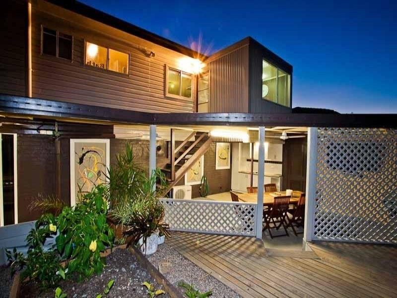 10 Pearen street, Clontarf QLD 4019