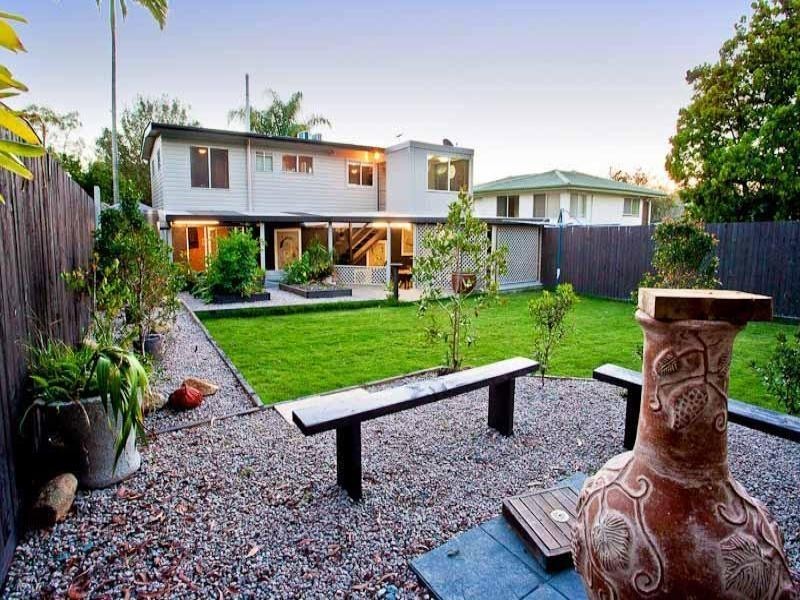 10 Pearen street, Clontarf QLD 4019