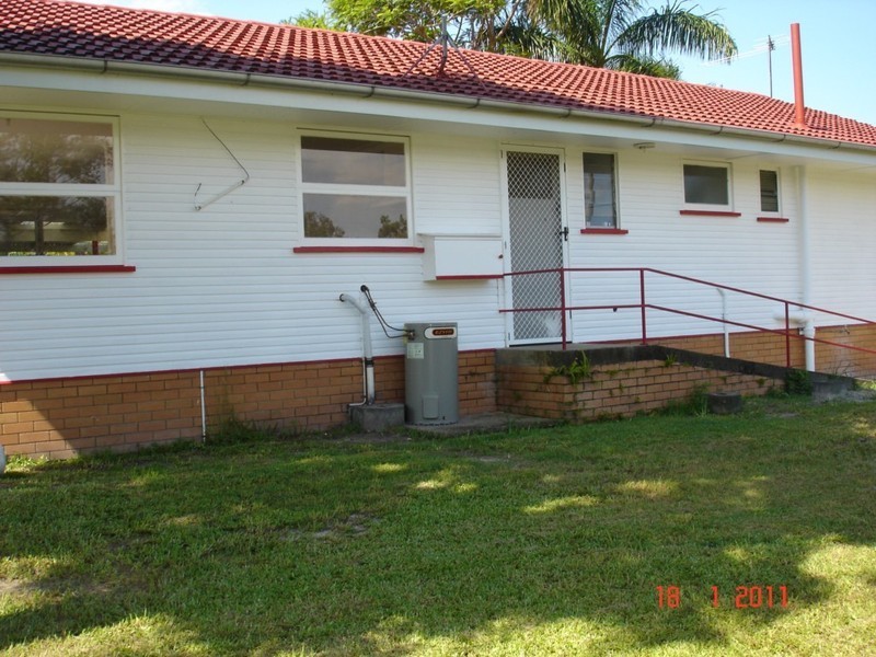 42 chartwell Street, Margate QLD 4019