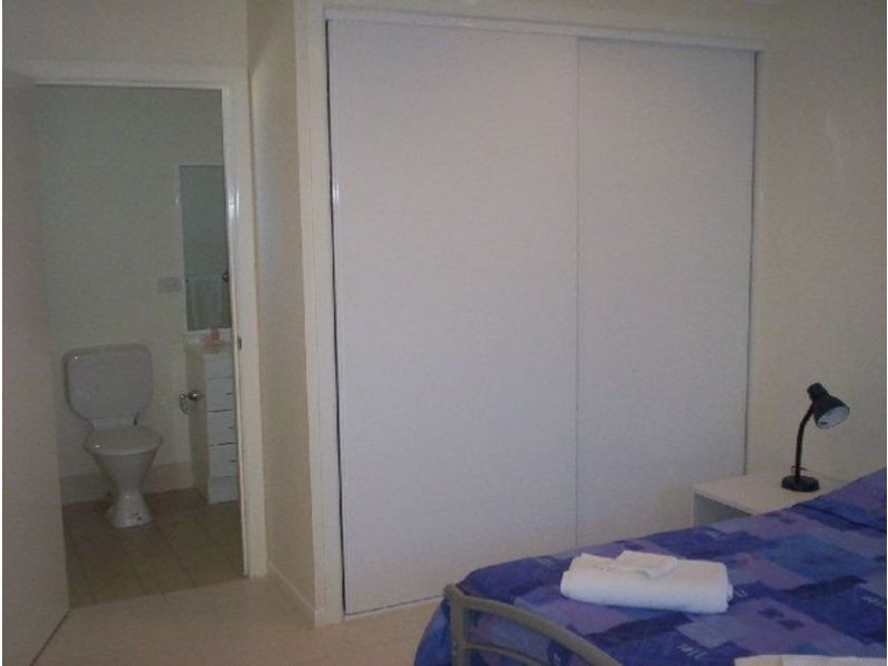 2/10 woodcock street, Scarborough QLD 4020