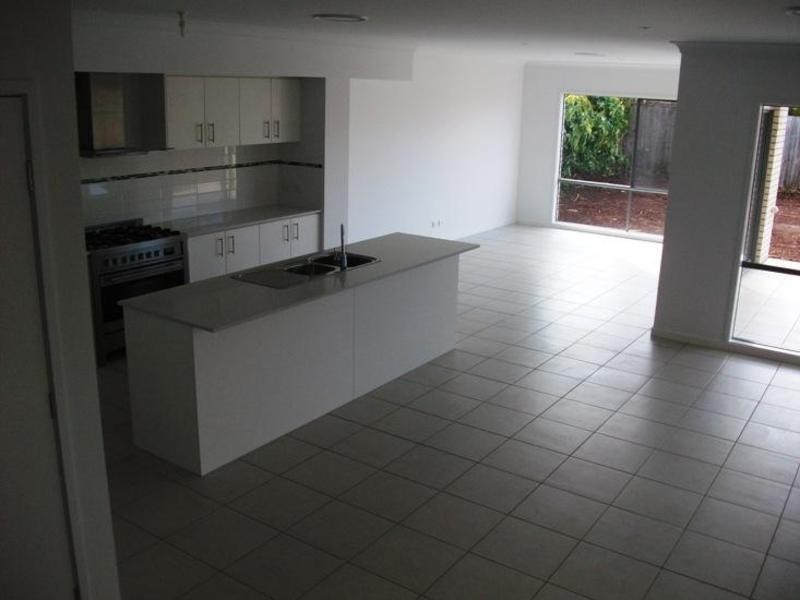 76a Victoria Avenue, Woody Point QLD 4019