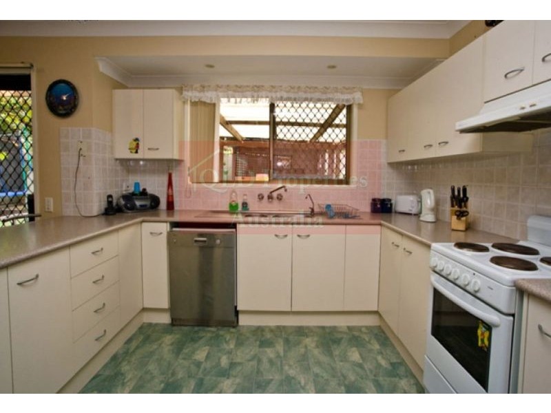 27 Kirkwood Street, Margate QLD 4019