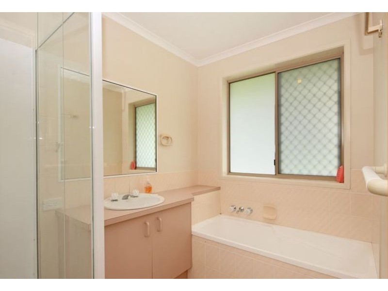 15 Kate Avenue, Deception Bay QLD 4508