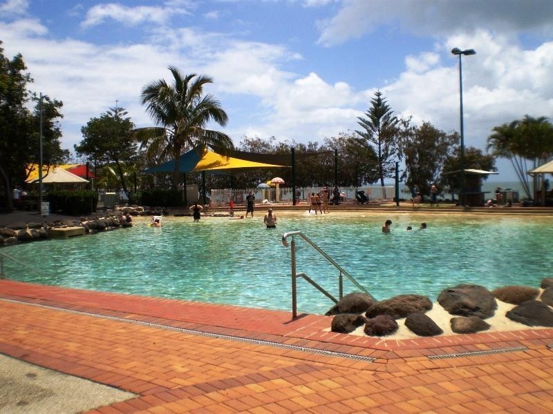 8/1 Creek Street, Redcliffe QLD 4020
