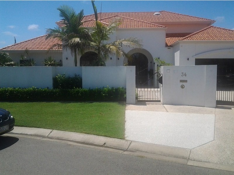 34 aurora  court, Newport QLD 4020