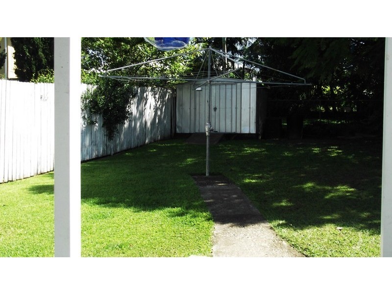4 JOSEPH street, Margate QLD 4019