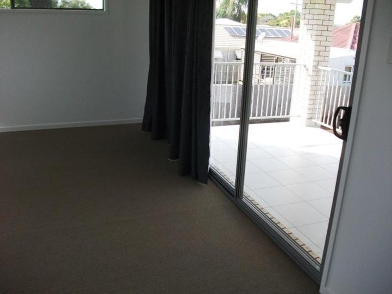 76A VICTORIA AVENUE, Woody Point QLD 4019