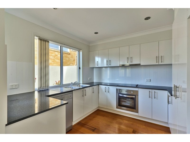 3/178  PRINCE EDWARD PARADE, Scarborough QLD 4020