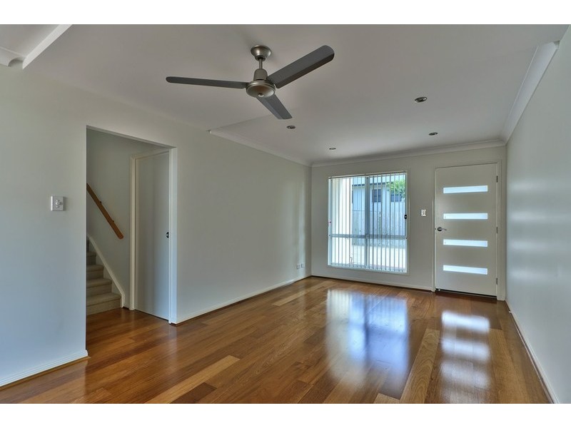 3/178  PRINCE EDWARD PARADE, Scarborough QLD 4020