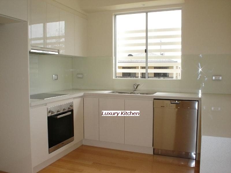 1/2 QUEEN STREET, Scarborough QLD 4020