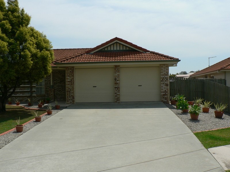 4 Centennial Drive, Upper Caboolture QLD 4510