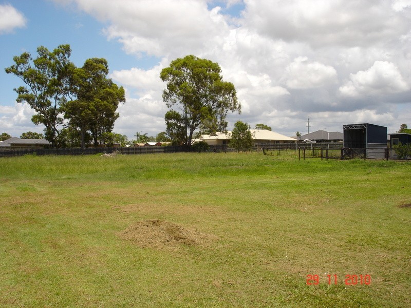 Rothwell QLD 4022