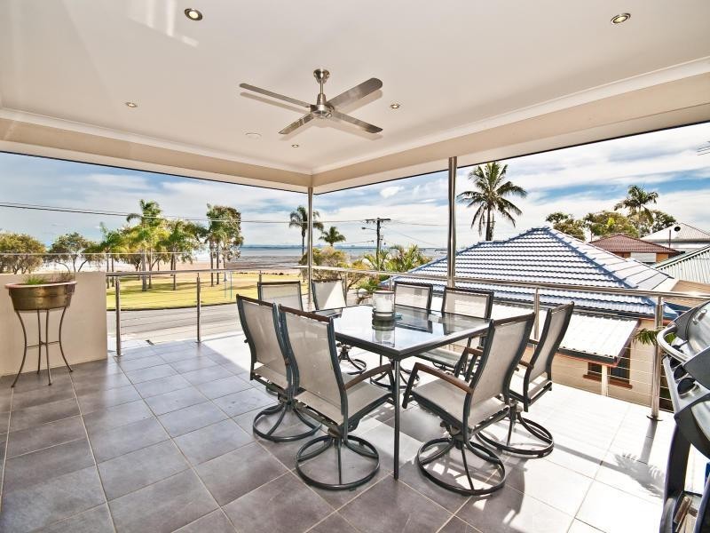 26 oyster point esp, Scarborough QLD 4020