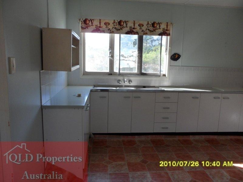 2 lindel st, Redcliffe QLD 4020