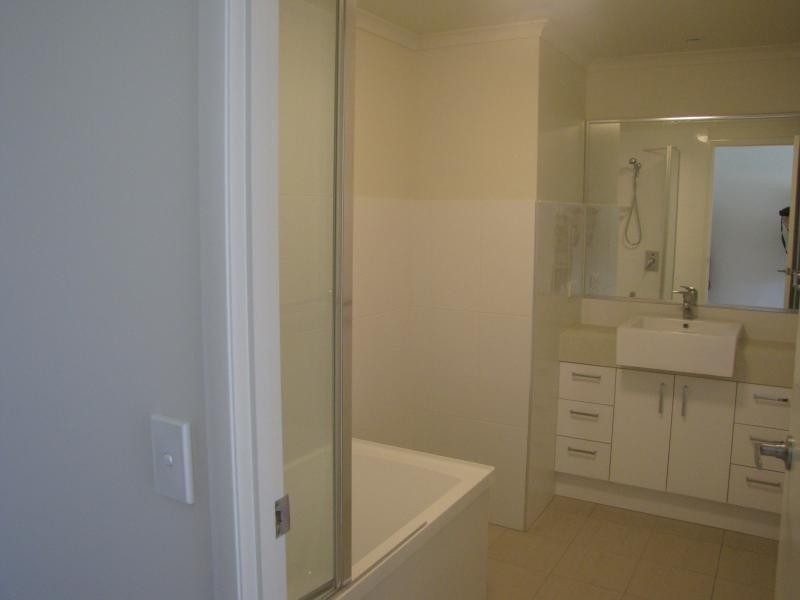 3/150 Mein St, Scarborough QLD 4020