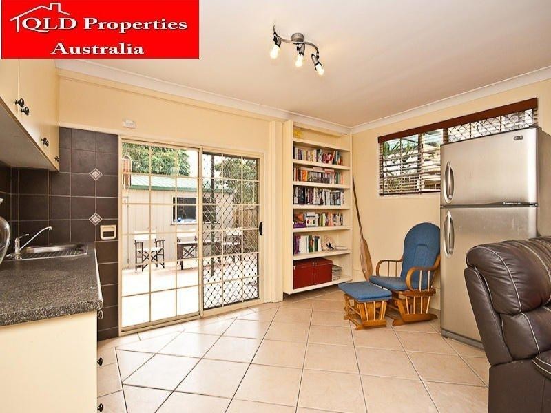 31 Seaville, Scarborough QLD 4020