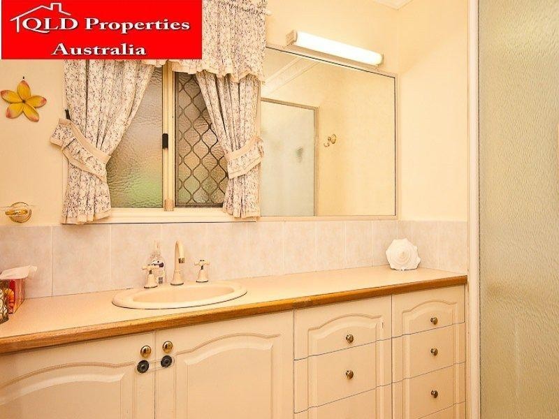 31 Seaville, Scarborough QLD 4020