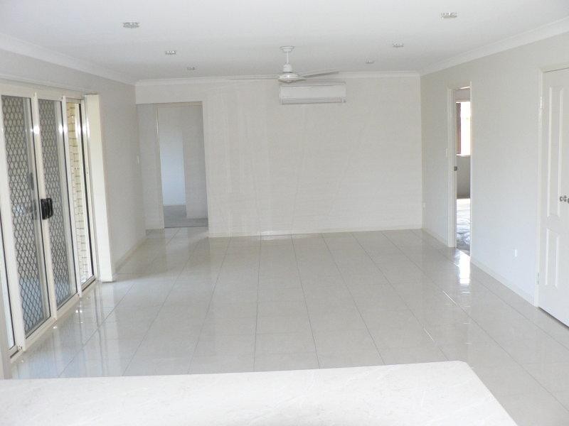 1 Hackett Street, Morayfield QLD 4506