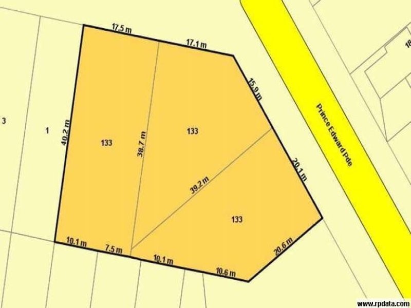 133 prince edward parade, Scarborough QLD 4020