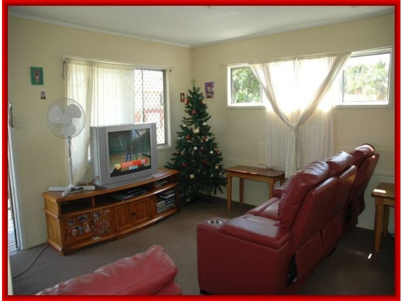 4 Long, Clontarf QLD 4019