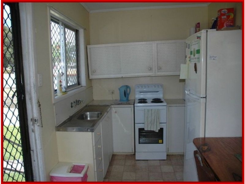 4 Long, Clontarf QLD 4019