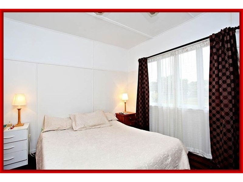 36 Chatham, Margate QLD 4019