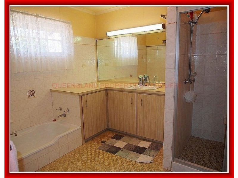 1 Yattee Street, Redcliffe QLD 4020