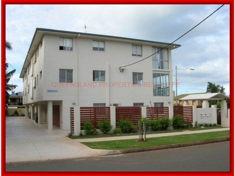 1/2 QUEEN STREET, Scarborough QLD 4020