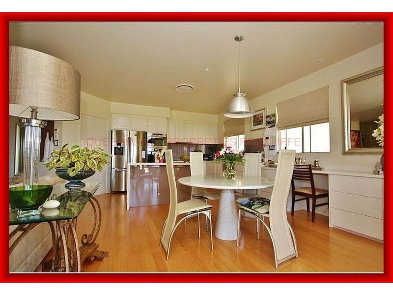 1/2 QUEEN STREET, Scarborough QLD 4020