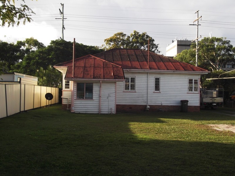 115 Anzac Avenue, Redcliffe QLD 4020