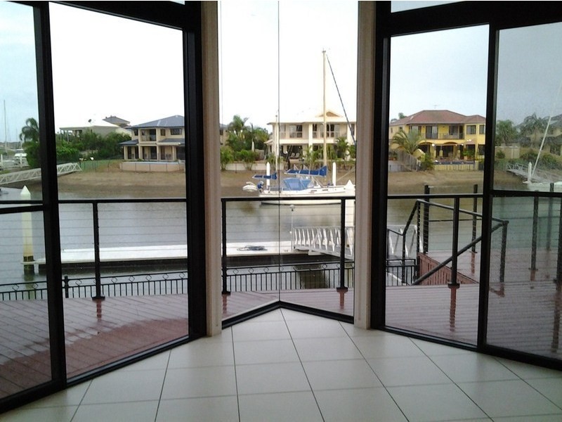 22 Wildfire Court, Newport QLD 4020