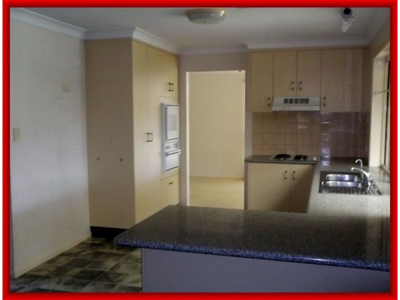 8 Madeleine  Court, Newport QLD 4020