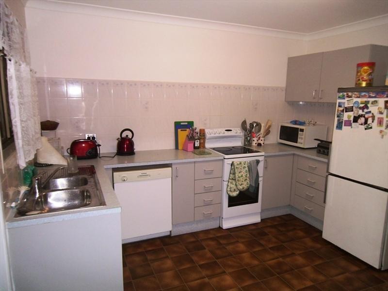 8  masterton street, Kippa-ring QLD 4021