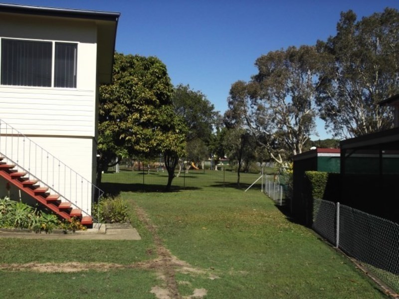 22 pownall crescent, Clontarf QLD 4019