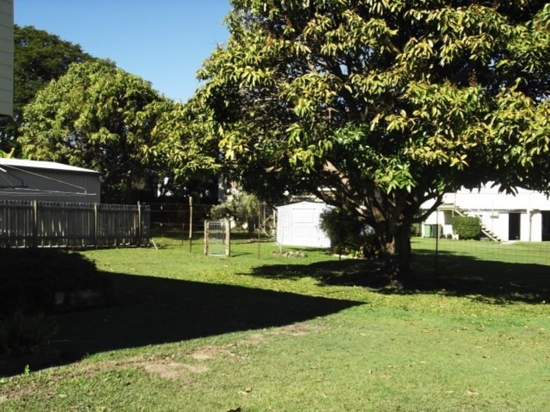 22 pownall crescent, Clontarf QLD 4019